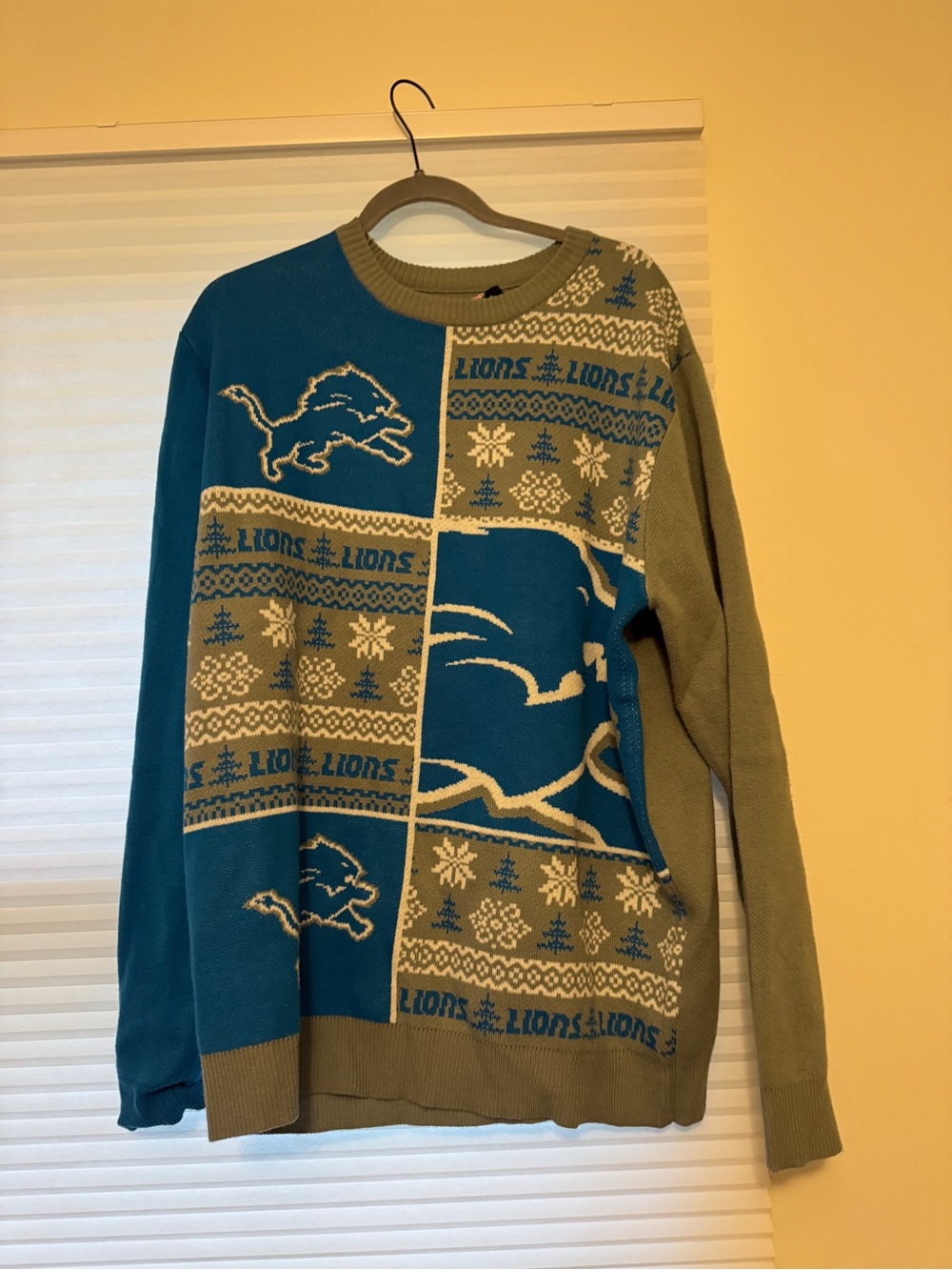 Detroit Lions Holiday Knit Crewneck Sweater